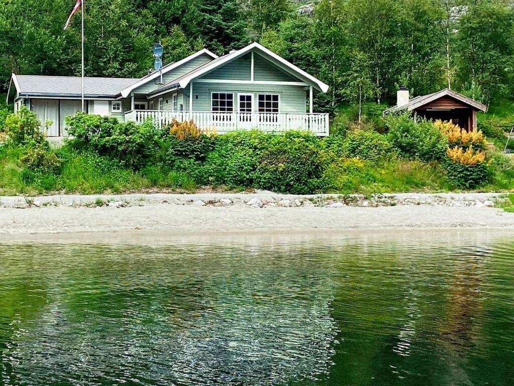 8 Person Holiday Home In J Rpeland Jørpeland Exteriör bild